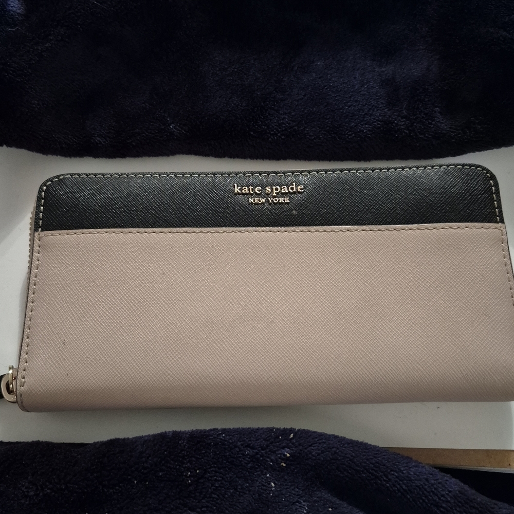 Kate Spade Black and Cream Wallet